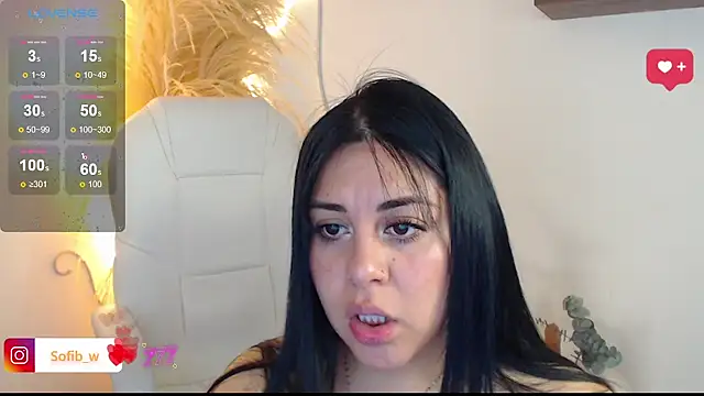 Snapshot of Sofi_BBW chatting on 05.29.26 Sofi BBW online show from 05.29.26