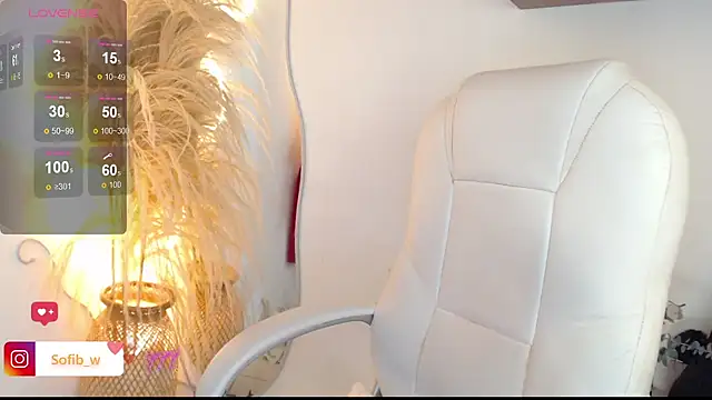 Snapshot of Sofi_BBW chatting on 07.10.26 Sofi BBW online show from 07.10.26