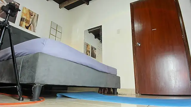 Snapshot of Akemirosse chatting on 03.14.25 Akemirosse online show from 03.14.25