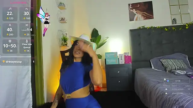 Snapshot of Akemirosse chatting on 10.12.25 Akemirosse online show from 10.12.25