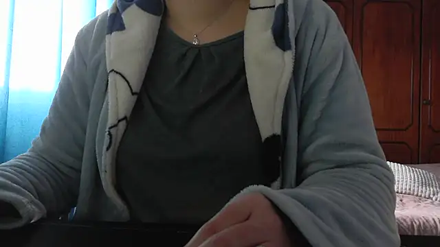 Snapshot of bunnyfox420 chatting on 12.22.25 bunnyfox420 online show from 12.22.25