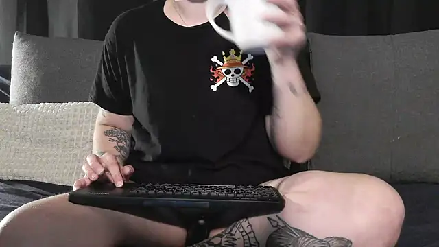 bunnyfox420 online show from 03.29.26