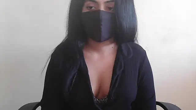 Snapshot of Reddy_Trisha chatting on 12.15.25 Reddy Trisha online show from 12.15.25