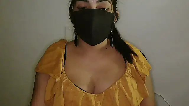 Snapshot of Reddy_Trisha chatting on 02.15.26 Reddy Trisha online show from 02.15.26