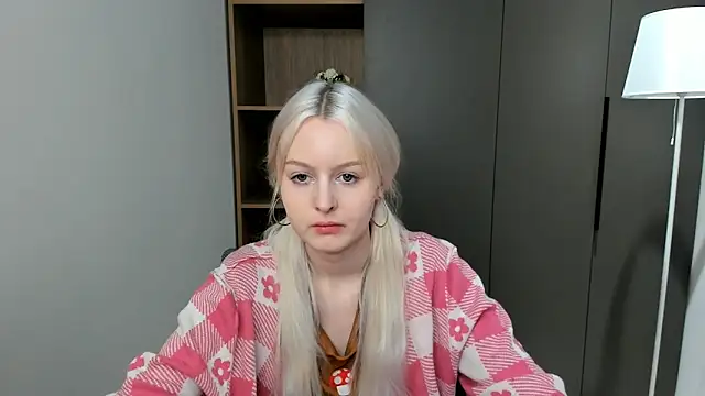 MaydaBunton online show from 01.27.25