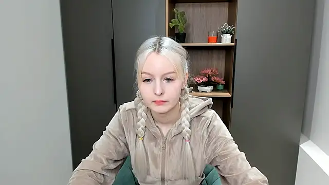 MaydaBunton online show from 01.31.25