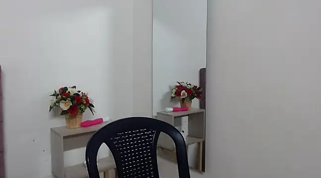 Snapshot of Sofii_Queen_ chatting on 01.22.25 Sofii Queen online show from 01.22.25