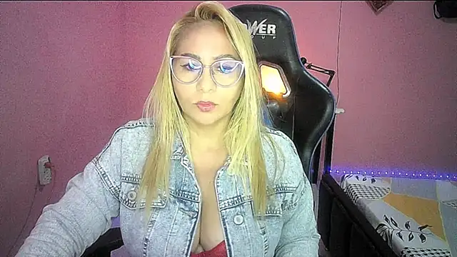 mariana0x online show from 04.10.26