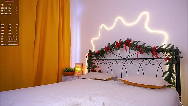 VeronaCritchlow online show from 02.24.26