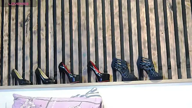 Snapshot of Alis_Lovi chatting on 03.18.26 Alis Lovi online show from 03.18.26