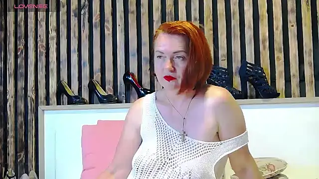 Snapshot of Alis_Lovi chatting on 06.29.26 Alis Lovi online show from 06.29.26