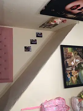 Snapshot of Madeline_Cooper08 chatting on 12.03.25 Madeline Cooper08 online show from 12.03.25