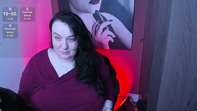 Snapshot of QueenOfHaze chatting on 01.07.26 QueenOfHaze online show from 01.07.26