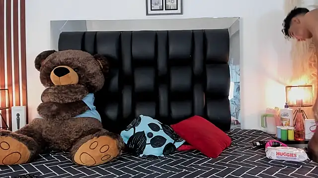 Amberr1 online show from 01.28.25