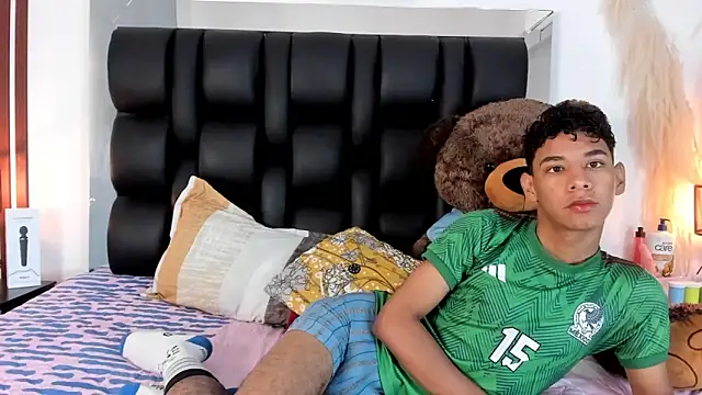 Amberr1 online show from 02.05.25