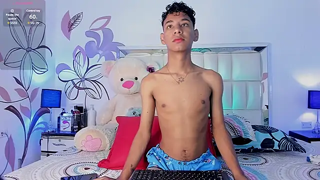 Amberr1 online show from 02.21.25