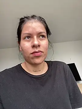 Hannah Jonhson online show from 07.03.26