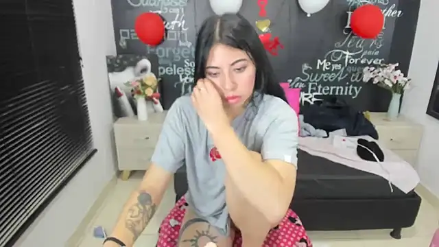 Snapshot of MelodyHott2 chatting on 03.09.25 MelodyHott2 online show from 03.09.25