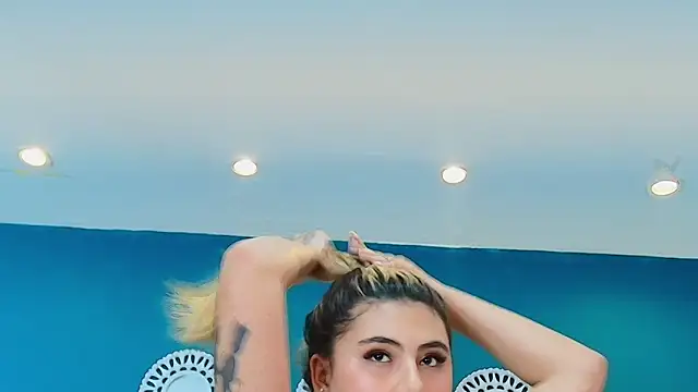 Snapshot of MeganCrow chatting on 02.25.25 MeganCrow online show from 02.25.25