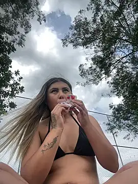 Snapshot of MeganCrow chatting on 01.10.26 MeganCrow online show from 01.10.26