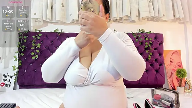 AmmyPike1 online show from 03.08.26