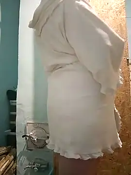 Snapshot of TetiNika273 chatting on 02.20.25 TetiNika273 online show from 02.20.25