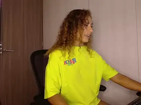 Zoedaniels online show from 02.18.25