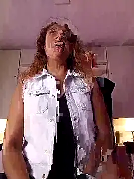 Zoedaniels online show from 03.08.25