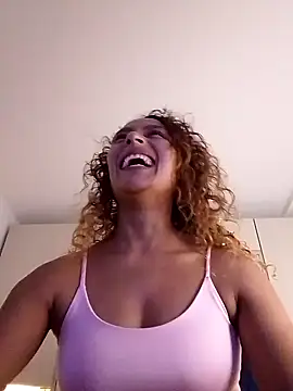 Zoedaniels online show from 03.10.25