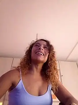 Zoedaniels online show from 03.18.25