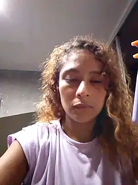 Zoedaniels online show from 03.22.25