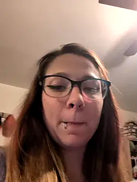 Snapshot of YourNotMySupervisor chatting on 11.17.25 YourNotMySupervisor online show from 11.17.25