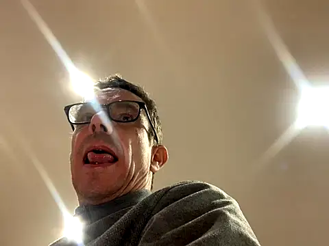 Kenhornu online show from 11.24.25