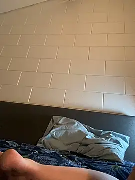 Snapshot of thequeenkendall2025 chatting on 02.16.25 thequeenkendall2025 online show from 02.16.25