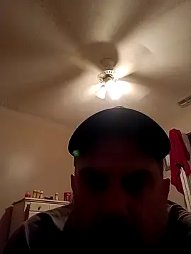 Snapshot of mrcox420 chatting on 02.01.25 mrcox420 online show from 02.01.25