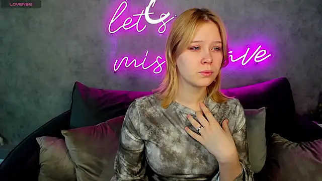 Amy Kimberlly online show from 02.10.25