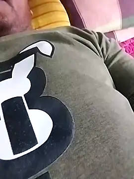 Snapshot of Simrandeshipp chatting on 02.28.25 Simrandeshipp online show from 02.28.25