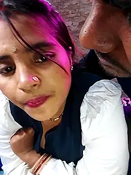 Snapshot of Simrandeshipp chatting on 03.07.25 Simrandeshipp online show from 03.07.25