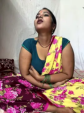 Snapshot of Simrandeshipp chatting on 01.19.26 Simrandeshipp online show from 01.19.26