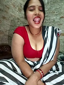 Snapshot of Simrandeshipp chatting on 02.26.26 Simrandeshipp online show from 02.26.26