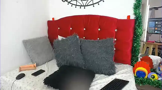 Snapshot of Kristin_milk chatting on 01.24.25 Kristin milk online show from 01.24.25