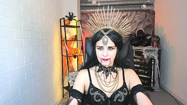 EmiliaBedy online show from 10.31.25