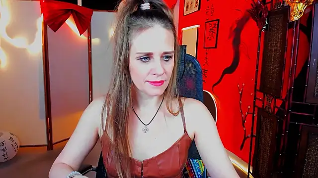 EmiliaBedy online show from 02.04.26