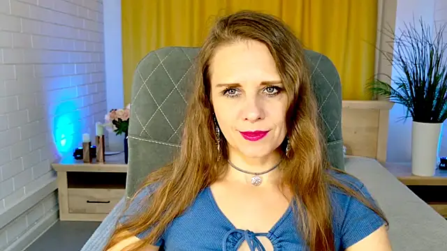 Snapshot of EmiliaBedy chatting on 07.24.26 EmiliaBedy online show from 07.24.26