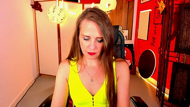 Snapshot of EmiliaBedy chatting on 07.27.26 EmiliaBedy online show from 07.27.26