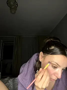 bunnythetailor online show from 10.14.25