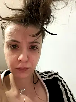 bunnythetailor online show from 11.26.25