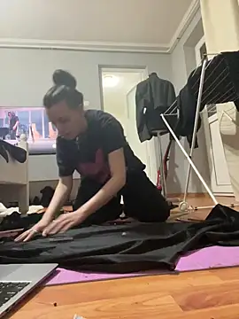 Snapshot of bunnythetailor chatting on 02.11.26 bunnythetailor online show from 02.11.26