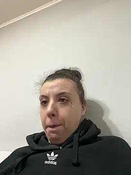 Snapshot of bunnythetailor chatting on 02.16.26 bunnythetailor online show from 02.16.26