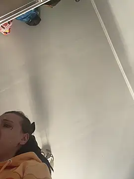 Snapshot of bunnythetailor chatting on 02.27.26 bunnythetailor online show from 02.27.26